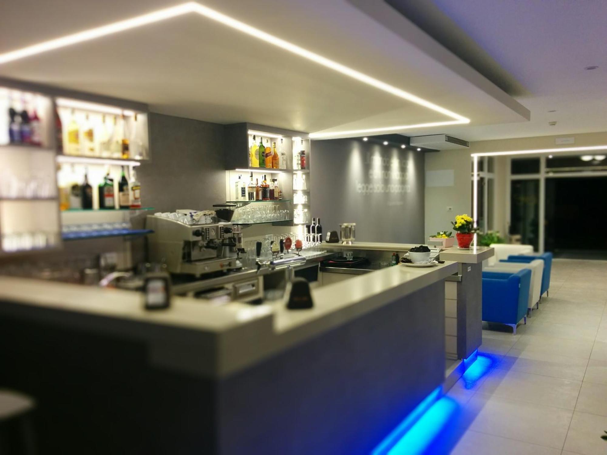 嘉德桑那酒店 加尔达湖滨 外观 照片